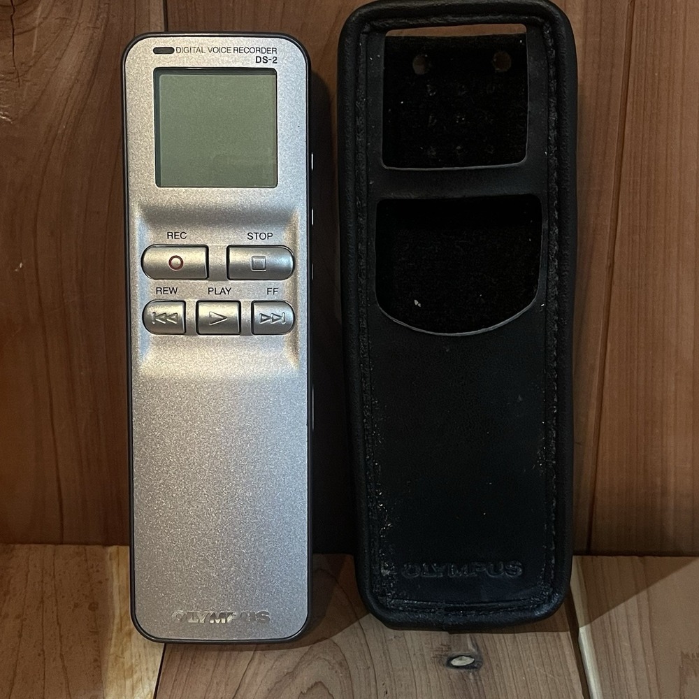 Olympus DS2 Digital Voice Recorder Hand Held Small Electronics Tape